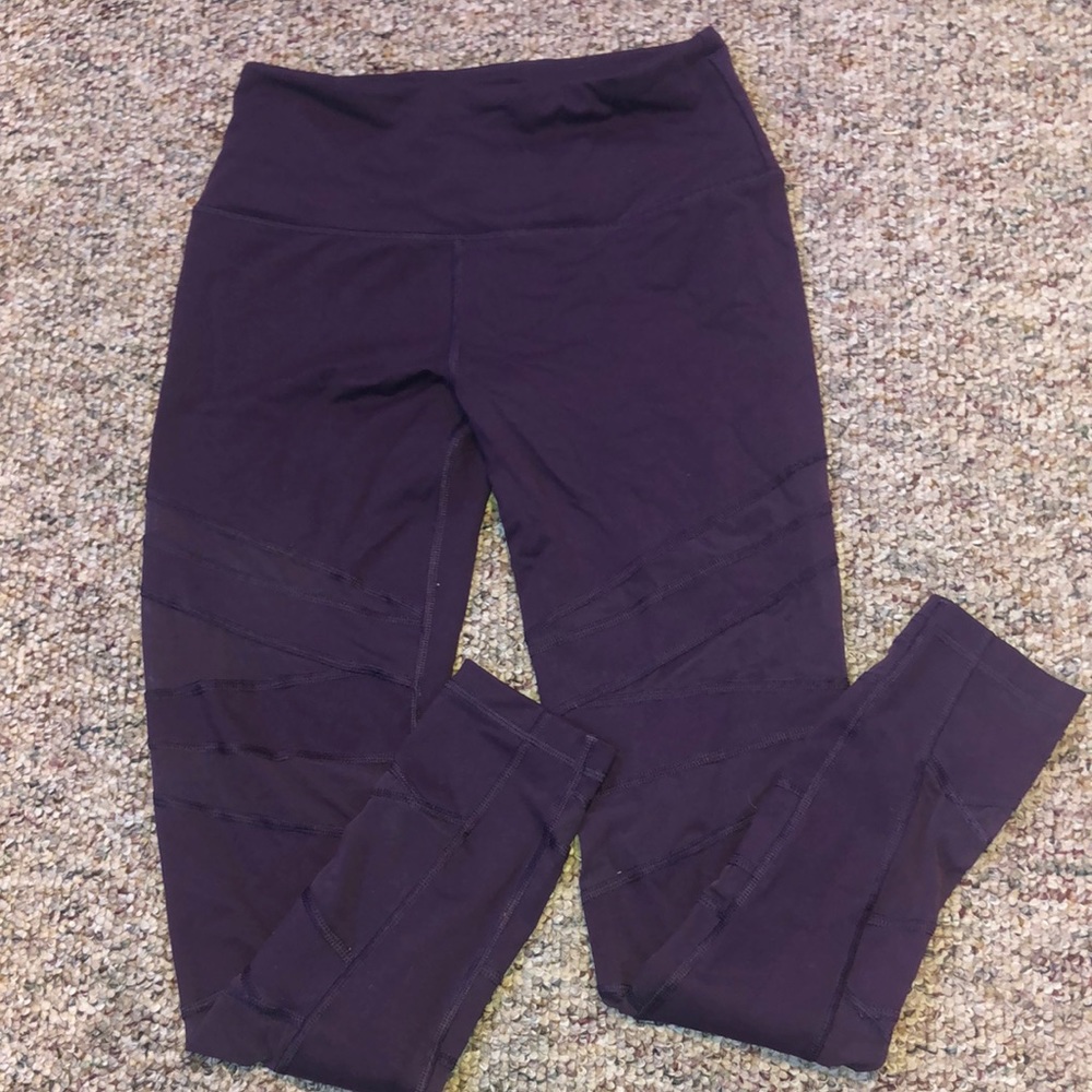 •2 for $30• Victoria sport leggings